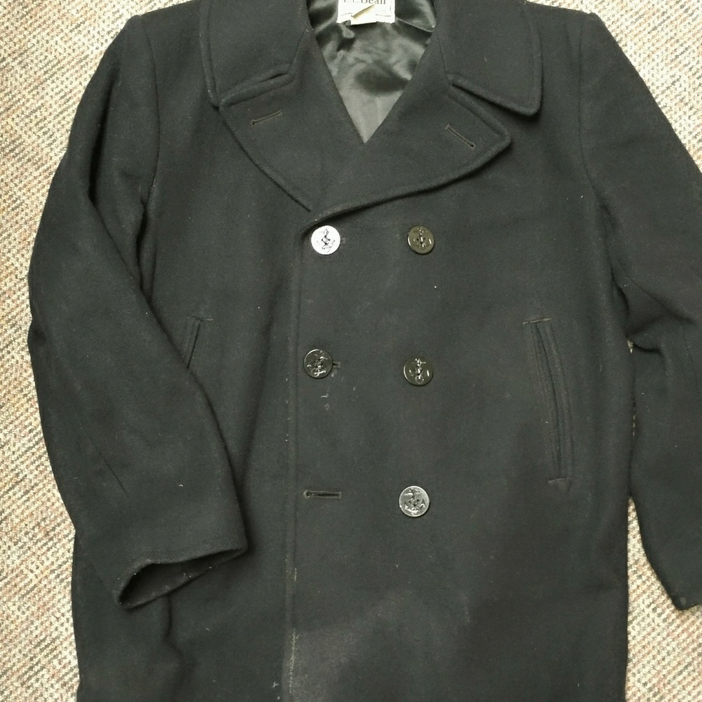 L.L. Bean Sterlingwear L Peacoat w/ Thinsulate